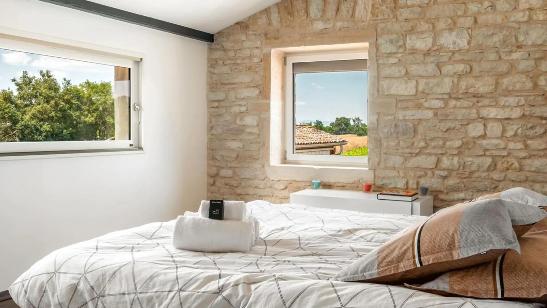 Fabulous Beaujolaise - 12P - Piscine Villa Fareins 0*,  France
