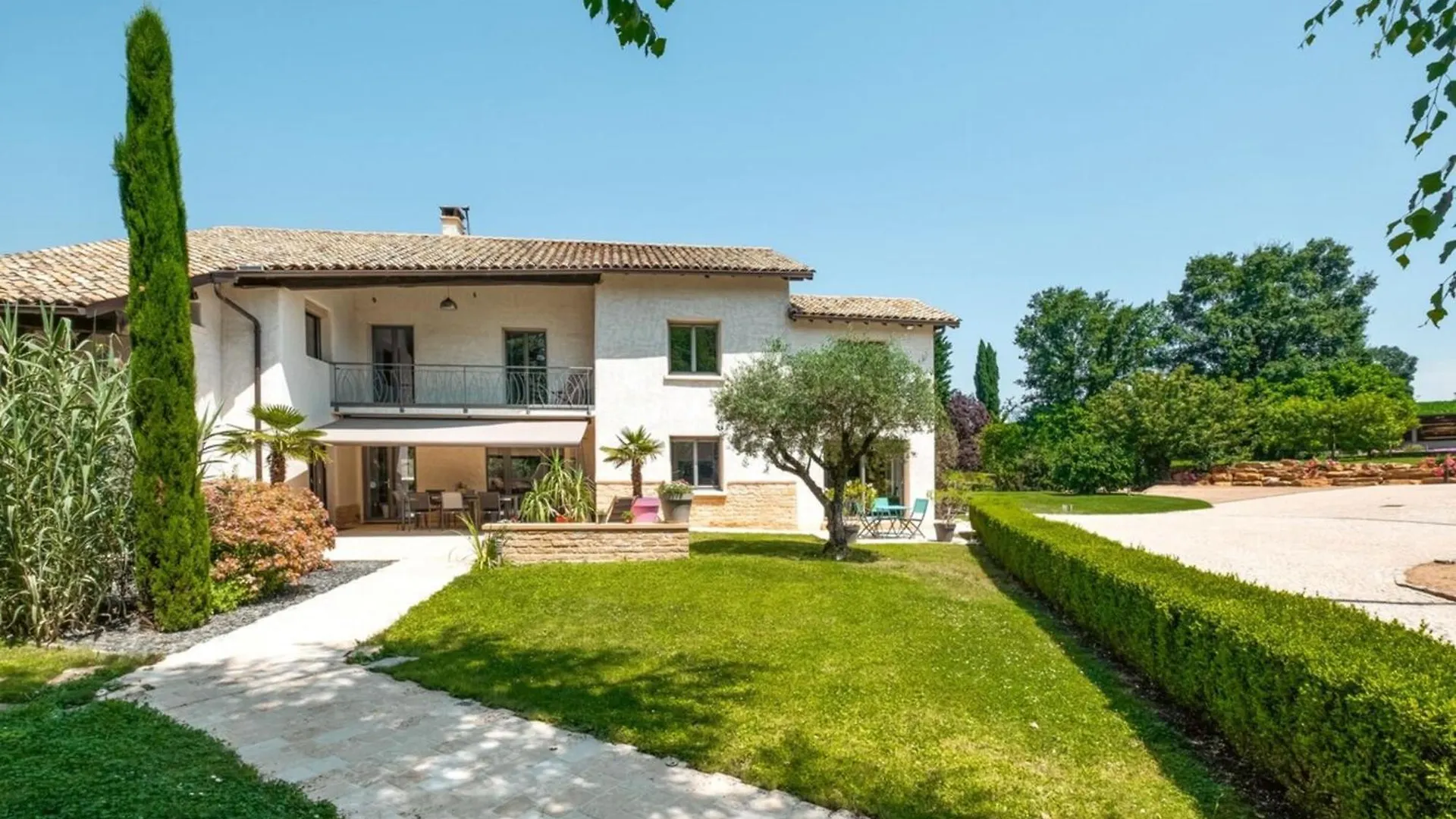 Fabulous Beaujolaise - 12P - Piscine Villa Fareins