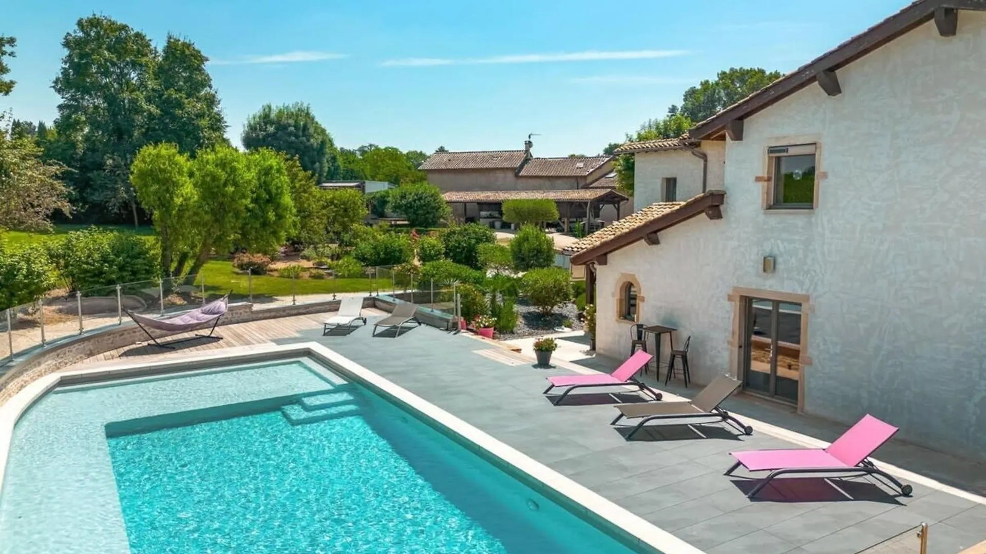Fabulous Beaujolaise - 12P - Piscine Villa Fareins