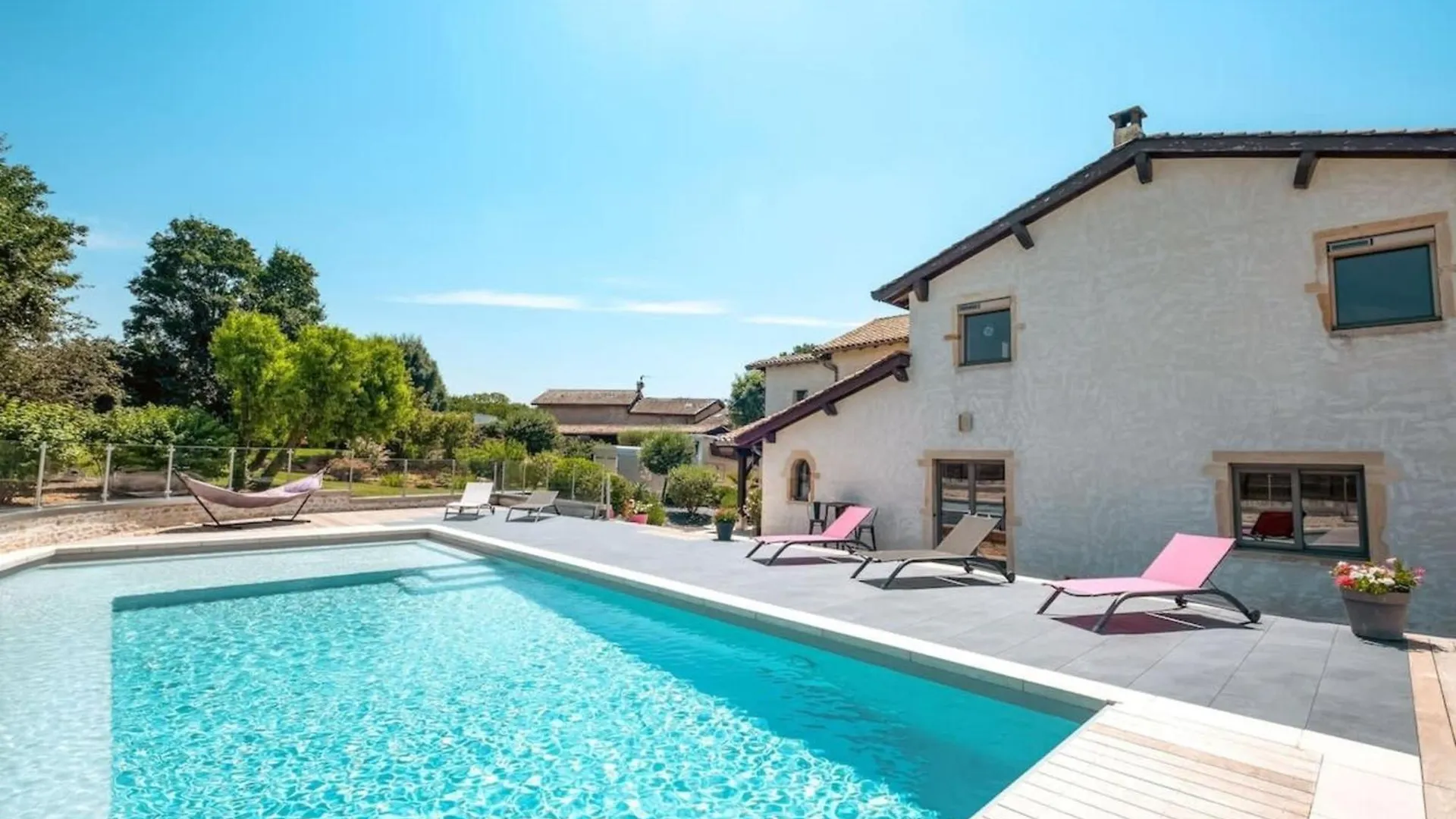 Fabulous Beaujolaise - 12P - Piscine Villa Fareins