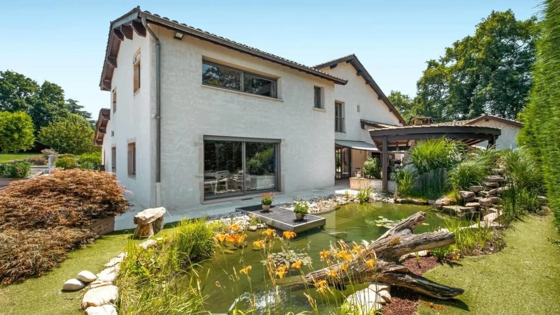 Holiday home Fabulous Beaujolaise - 12P - Piscine Villa Fareins