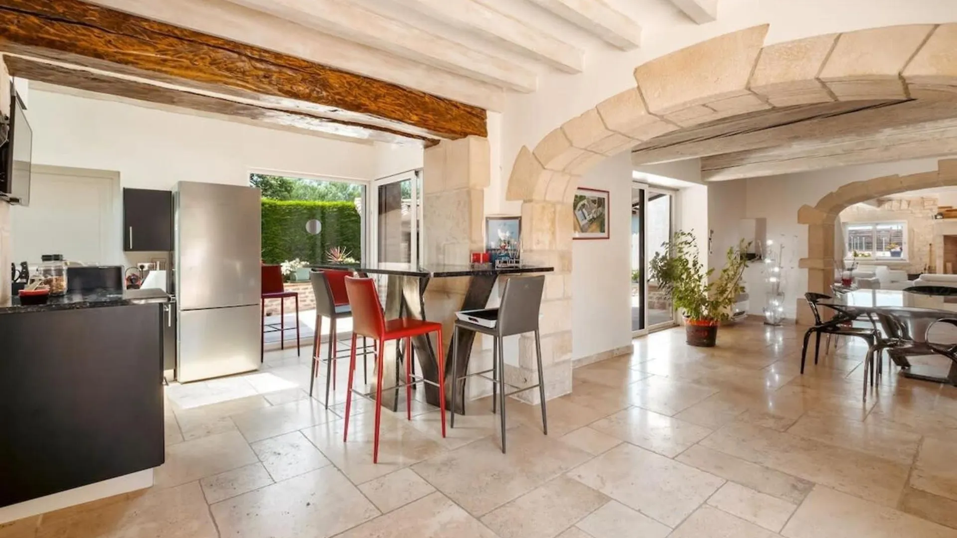 Holiday home Fabulous Beaujolaise - 12P - Piscine Villa Fareins France