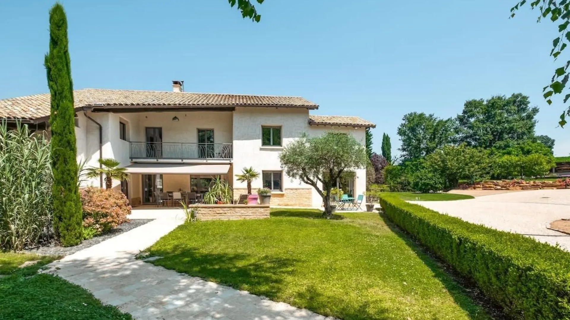 Fabulous Beaujolaise - 12P - Piscine Villa Fareins